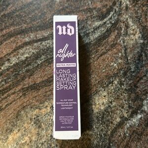 Urban Decay long lasting makeup setting spray